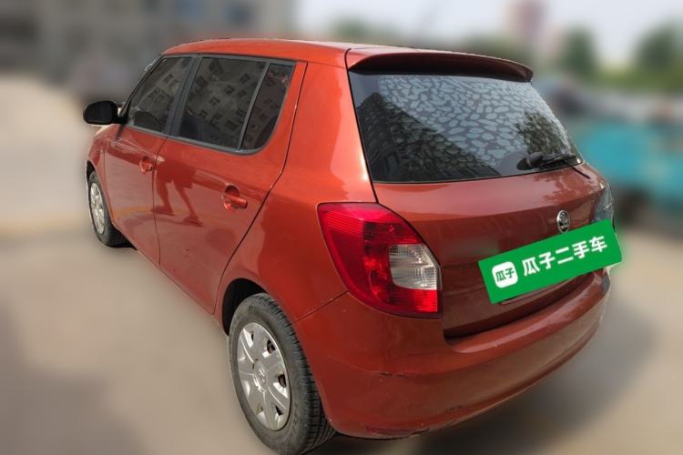 Used Skoda Fabia 2014 1.4L Automatic Crystal Edition Rear Left 45 Deg