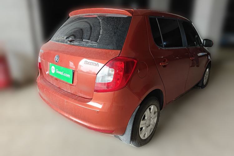 Used Skoda Fabia 2014 1.4L Automatic Crystal Edition Rear Right 45 Deg