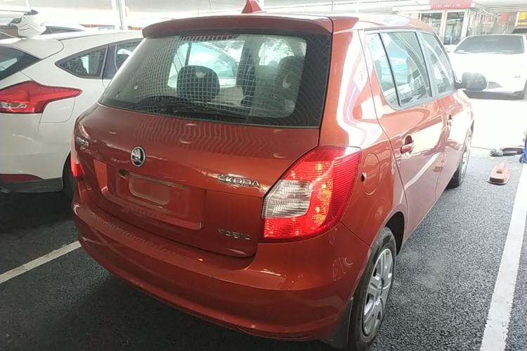 Used Skoda Fabia 2014 1.4L Manual Crystal Edition Rear Right 45 Deg