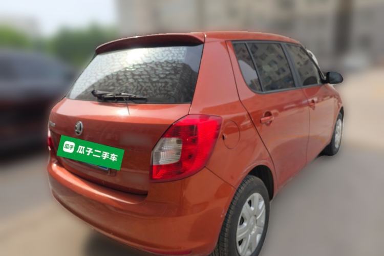 Used Skoda Fabia 2014 1.4L Automatic Crystal Edition Rear Right 45 Deg