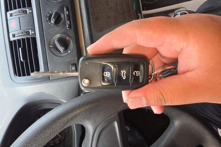 Used Skoda Fabia 2014 1.4L Automatic Crystal Edition Vehicle Key