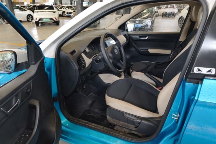 Used Skoda Fabia 2015 1.4L Automatic Chuanxing Edition Driver Seat