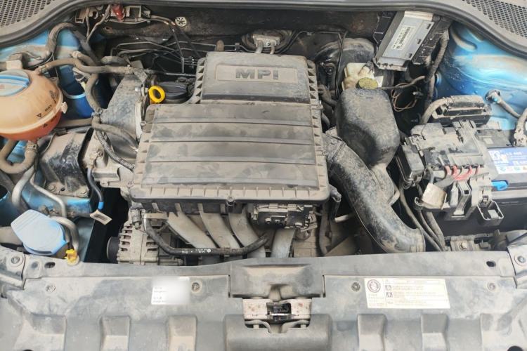 Used Skoda Fabia 2015 1.4L Automatic Front-Drive Model Engine Bay