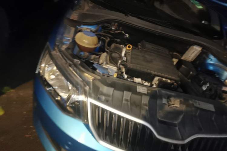 Used Skoda Fabia 2015 1.4L Automatic Front-Drive Model Engine Bay Right