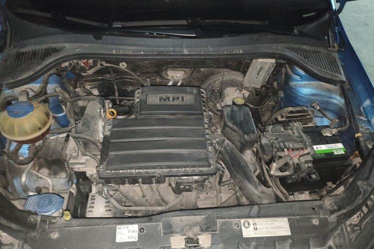 Used Skoda Fabia 2015 1.4L Automatic Front-Drive Model Engine Bay