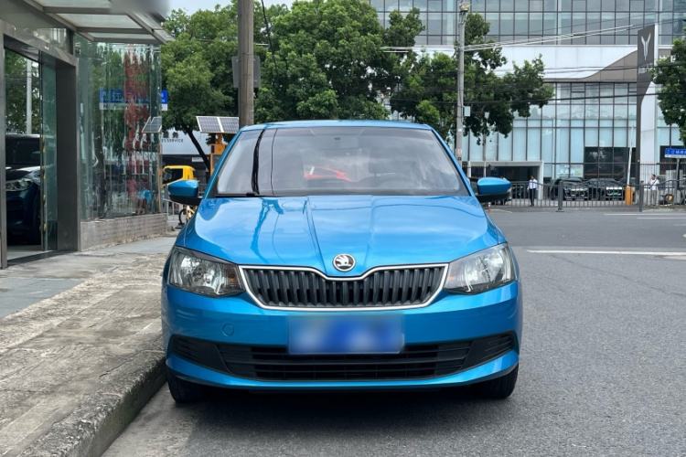 Used Skoda Fabia 2015 1.4L Automatic Front-Drive Model Exterior 1