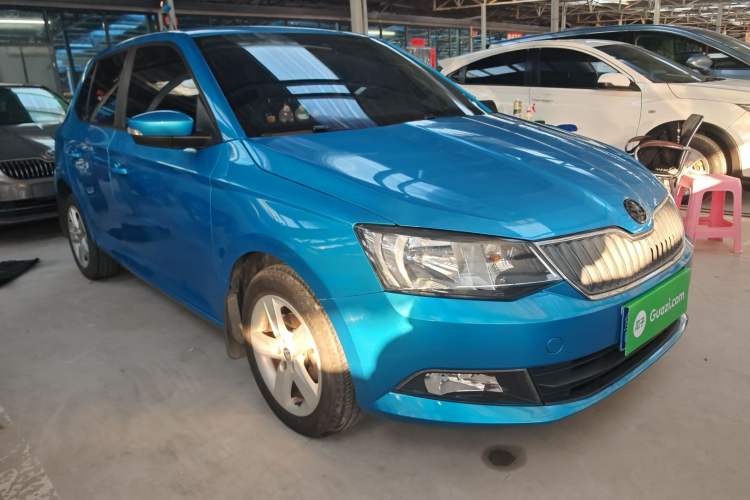 Used Skoda Fabia 2015 1.4L Automatic Chuanxing Edition Exterior 2