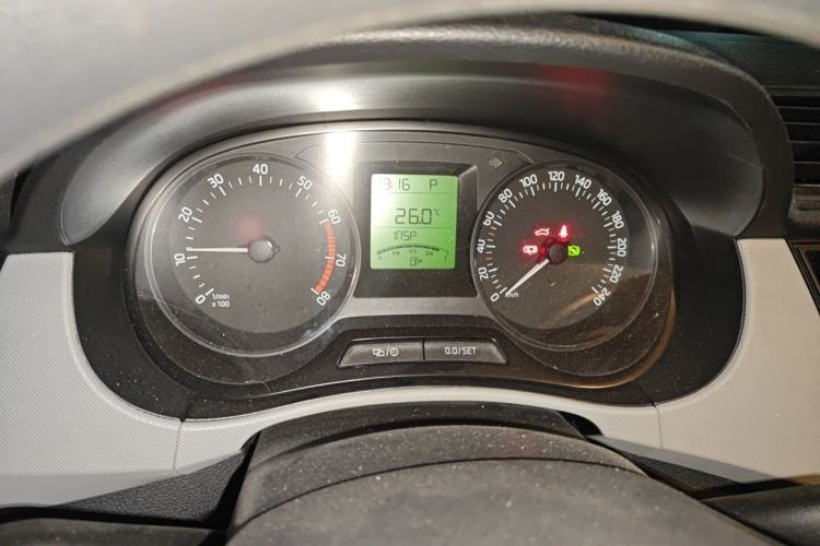 Used Skoda Fabia 2015 1.4L Automatic Front-Drive Model Instrument Cluster