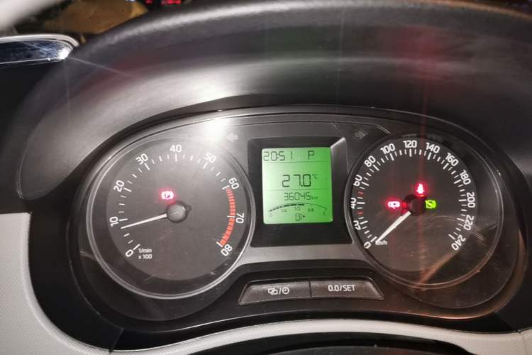 Used Skoda Fabia 2015 1.4L Automatic Front-Drive Model Instrument Cluster