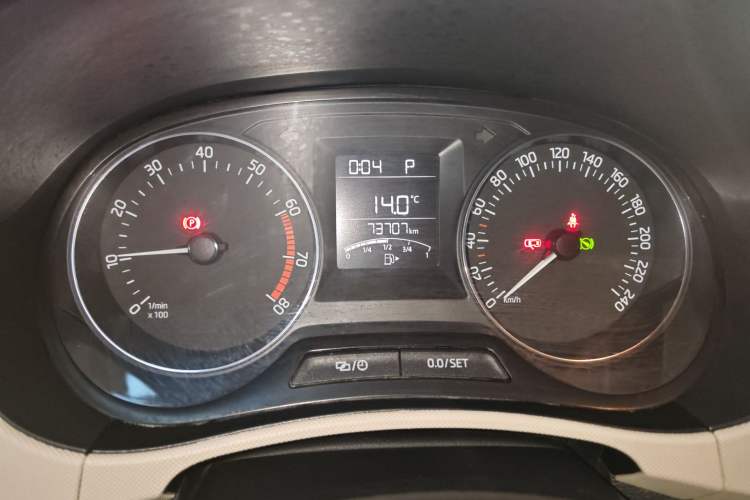 Used Skoda Fabia 2015 1.4L Automatic Chuanxing Edition Instrument Cluster
