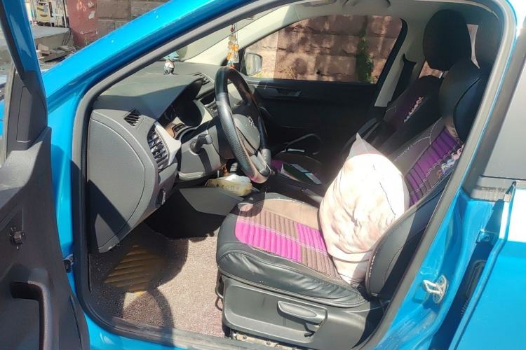 Used Skoda Fabia 2015 1.4L Manual Front-Wheel Drive Model Left Front Seat