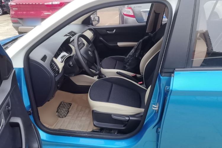 Used Skoda Fabia 2015 1.4L Automatic Chuanxing Edition Left Front Seat