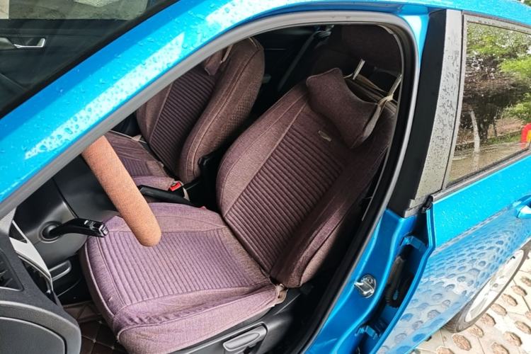 Used Skoda Fabia 2015 1.4L Automatic Front-Drive Model Left Front Seat