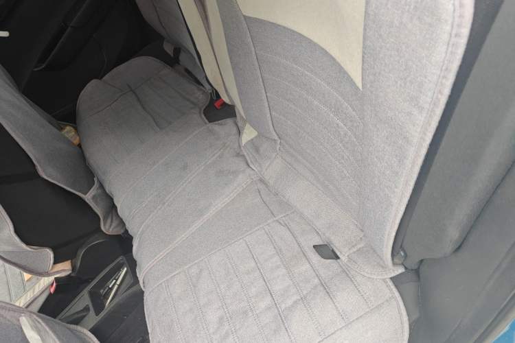 Used Skoda Fabia 2015 1.4L Automatic Front-Drive Model Left Rear Seat