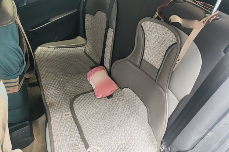 Used Skoda Fabia 2015 1.4L Automatic Front-Drive Model Left Rear Seat