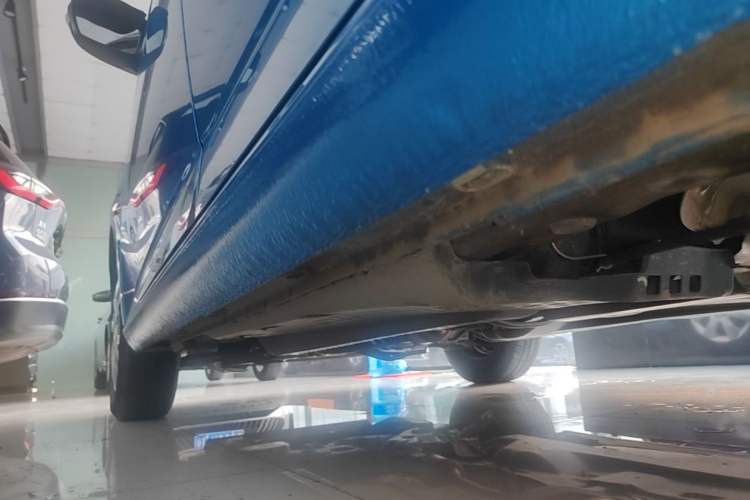 Used Skoda Fabia 2015 1.4L Automatic Front-Drive Model Left Side Sill