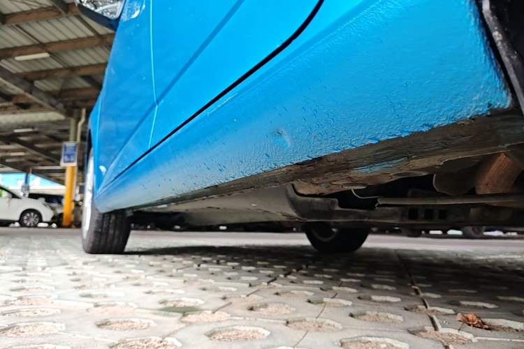 Used Skoda Fabia 2015 1.4L Automatic Front-Drive Model Left Side Sill