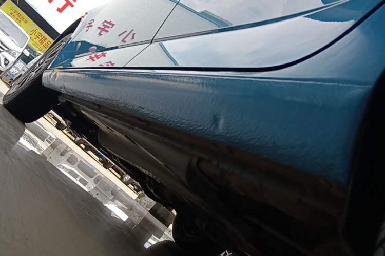 Used Skoda Fabia 2015 1.4L Automatic Front-Drive Model Left Side Sill