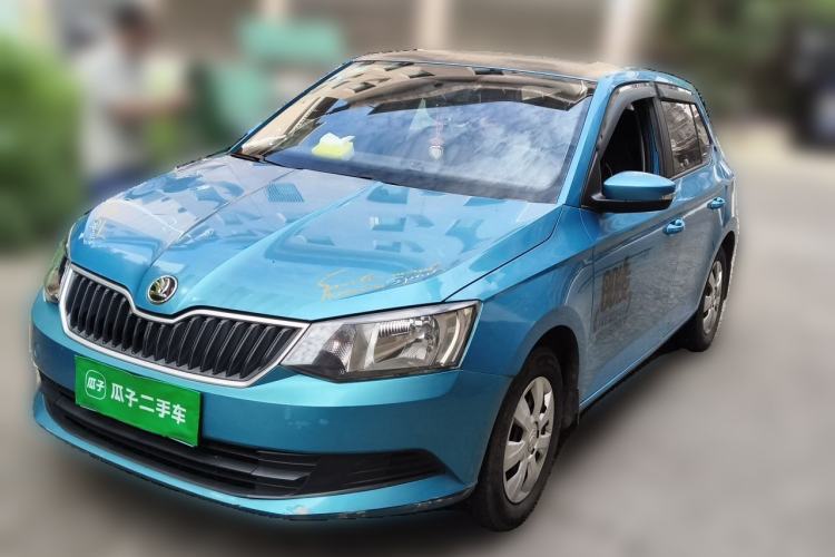 Used Skoda Fabia 2015 1.4L Manual Front-Wheel Drive Model Guazi used car, China used car export, Used car for sale, Used  cars, Cheapest cars for sale