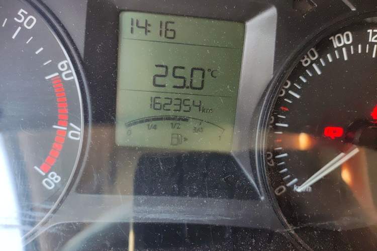 Used Skoda Fabia 2015 1.4L Manual Front-Wheel Drive Model Odometer Close Up