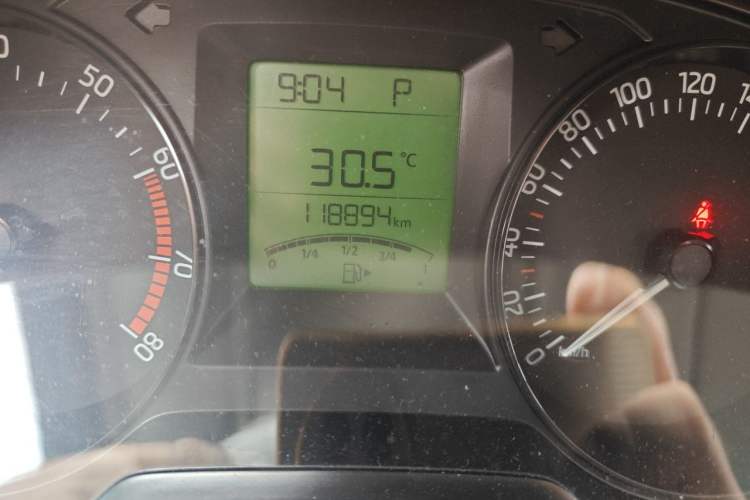 Used Skoda Fabia 2015 1.4L Automatic Front-Drive Model Odometer Close Up