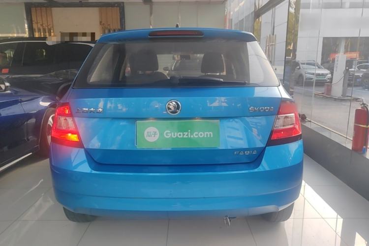 Used Skoda Fabia 2015 1.4L Automatic Front-Drive Model Rear