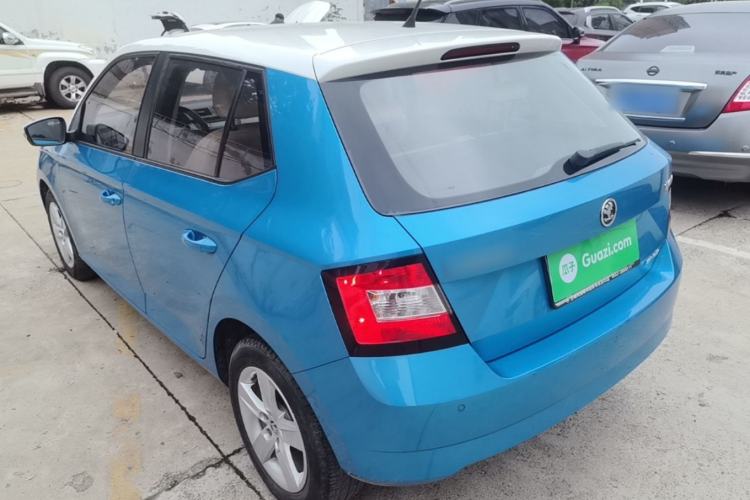 Used Skoda Fabia 2015 1.4L Automatic Chuanxing Edition Rear Left 45 Deg