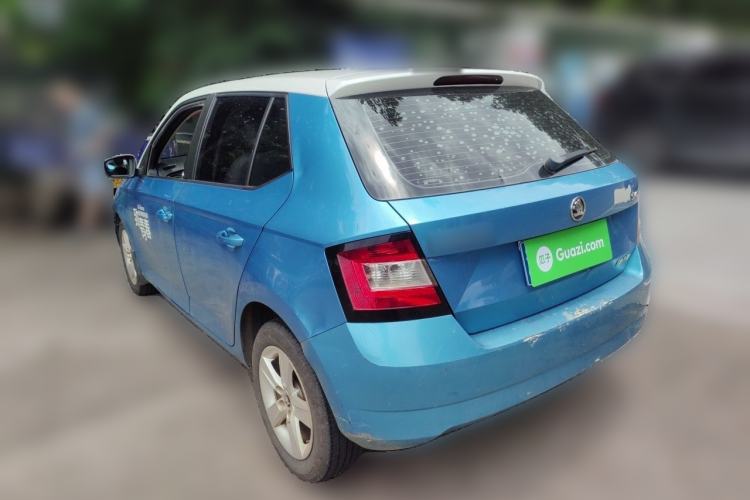 Used Skoda Fabia 2015 1.4L Manual Trend Edition Rear Left 45 Deg