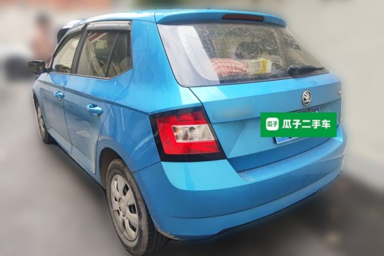 Used Skoda Fabia 2015 1.4L Automatic Front-Drive Model Rear Left 45 Deg