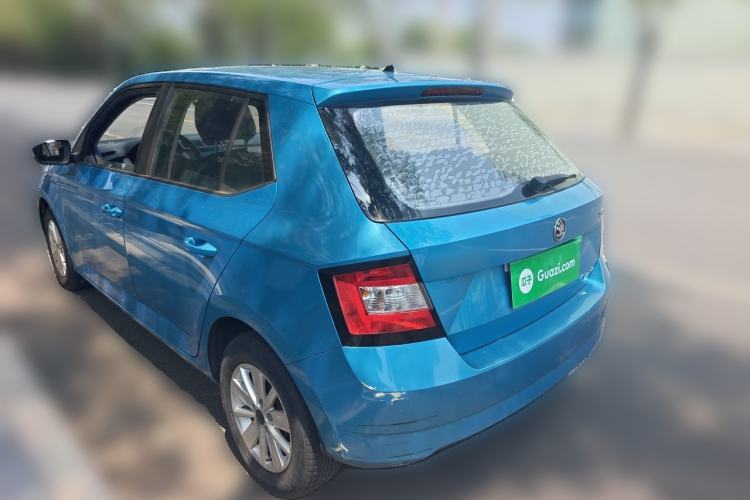 Used Skoda Fabia 2015 1.4L Manual Front-Wheel Drive Model Rear Left 45 Deg