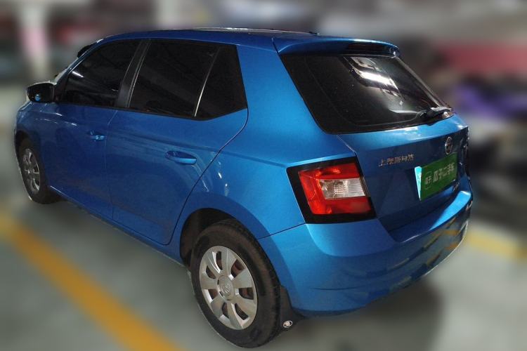 Used Skoda Fabia 2015 1.4L Automatic Front-Drive Model Rear Left 45 Deg