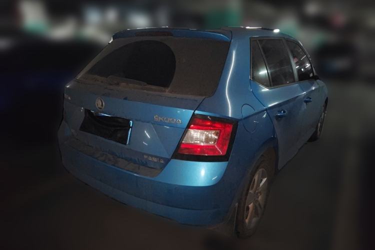 Used Skoda Fabia 2015 1.4L Automatic Front-Drive Model Rear Right 45 Deg