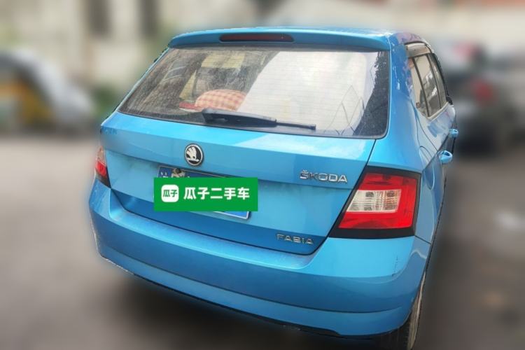 Used Skoda Fabia 2015 1.4L Automatic Front-Drive Model Rear Right 45 Deg
