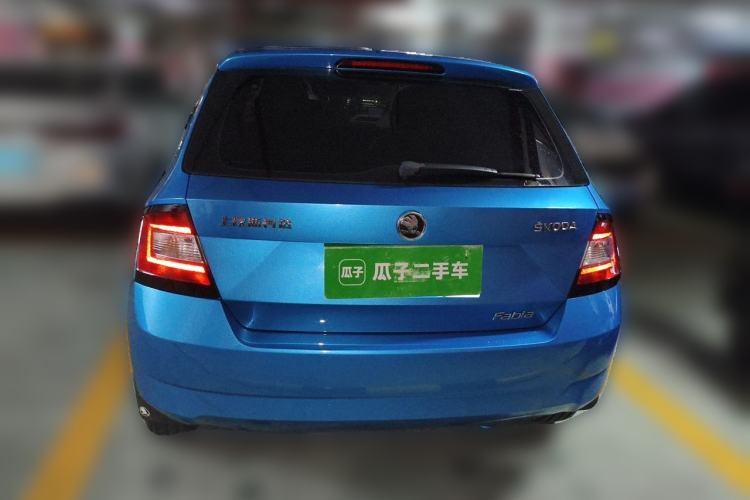 Used Skoda Fabia 2015 1.4L Automatic Front-Drive Model Rear