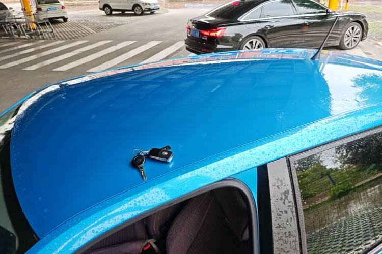 Used Skoda Fabia 2015 1.4L Automatic Front-Drive Model Roof