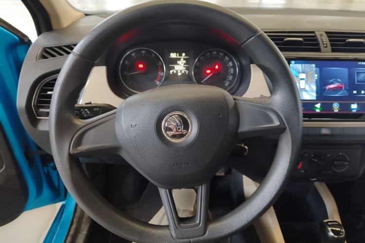 Used Skoda Fabia 2015 1.4L Automatic Chuanxing Edition Steering Wheel