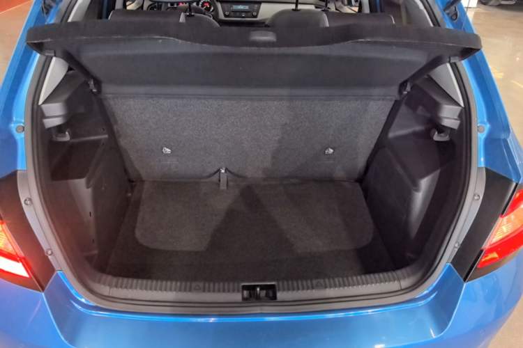 Used Skoda Fabia 2015 1.4L Automatic Front-Drive Model Trunk