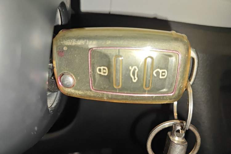 Used Skoda Fabia 2015 1.4L Automatic Front-Drive Model Vehicle Key