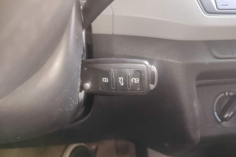 Used Skoda Fabia 2015 1.4L Automatic Front-Drive Model Vehicle Key