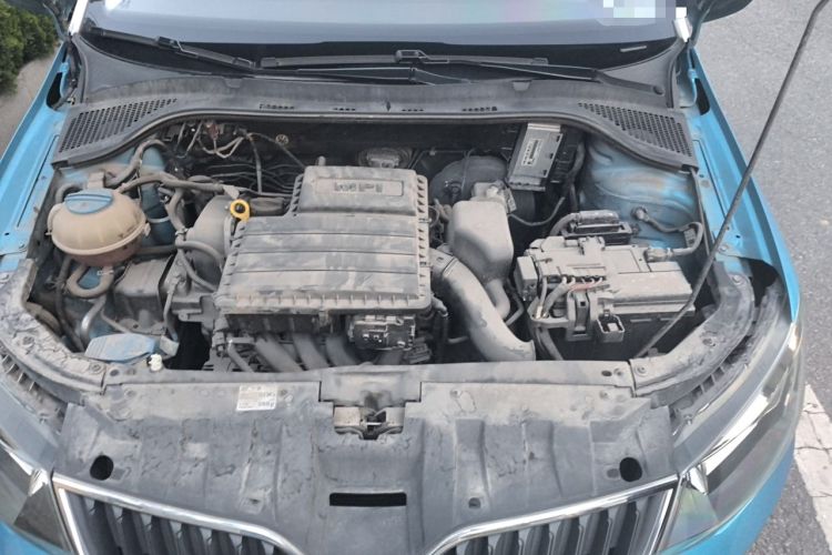 Used Skoda Fabia 2015 1.4L Automatic Chuanxing Edition Engine Bay