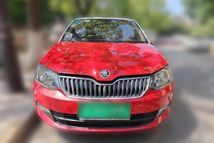 Used Skoda Fabia 2015 1.6L Automatic Chuanxing Edition Front
