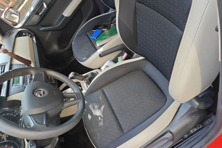 Used Skoda Fabia 2015 1.6L Automatic Chuanxing Edition Left Front Seat