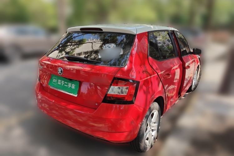 Used Skoda Fabia 2015 1.6L Automatic Chuanxing Edition Rear Right 45 Deg