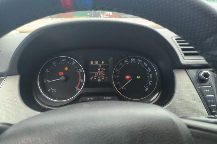 Used Skoda Fabia 2015 1.4L Automatic Chuanxing Edition Instrument Cluster
