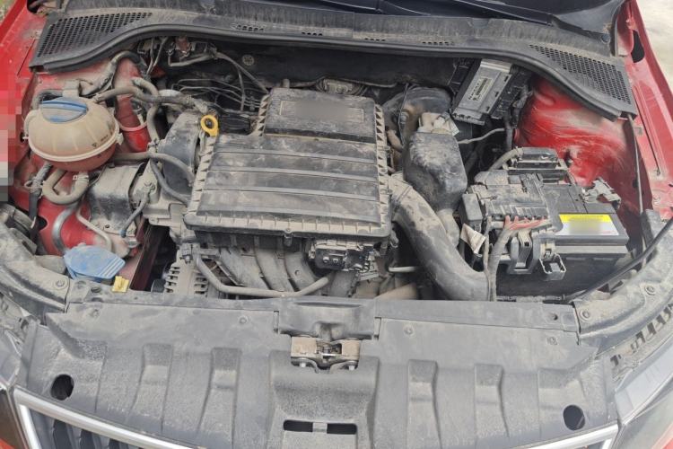 Used Skoda Fabia 2015 1.4L Automatic Front-Drive Model Engine Bay