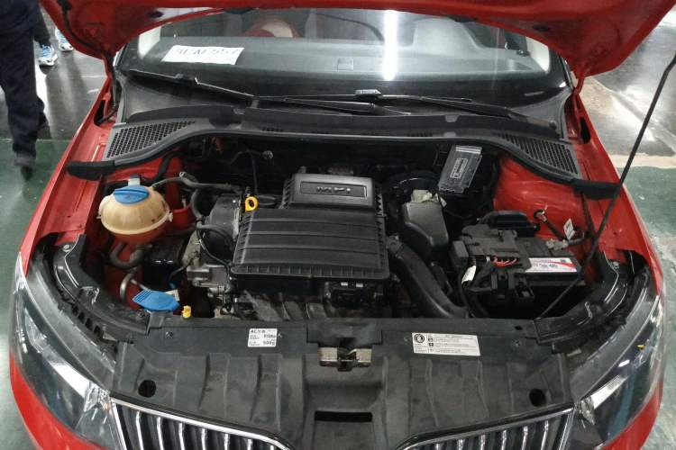 Used Skoda Fabia 2015 1.6L Automatic Sport Edition Engine Bay