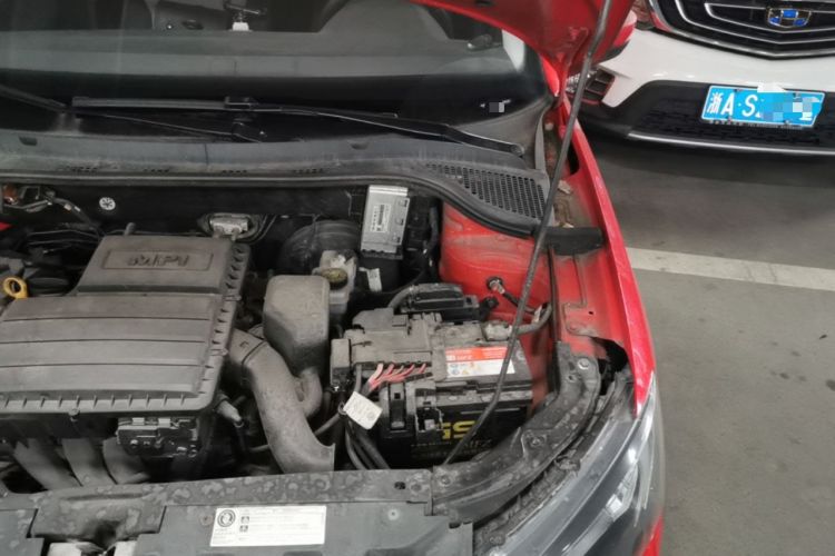 Used Skoda Fabia 2015 1.4L Automatic Front-Drive Model Engine Bay Left