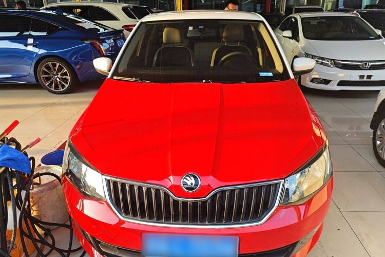 Used Skoda Fabia 2015 1.4L Automatic Chuanxing Edition Exterior 1