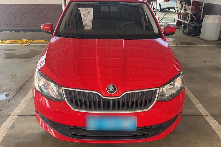 Used Skoda Fabia 2015 1.4L Automatic Front-Drive Model Exterior 1