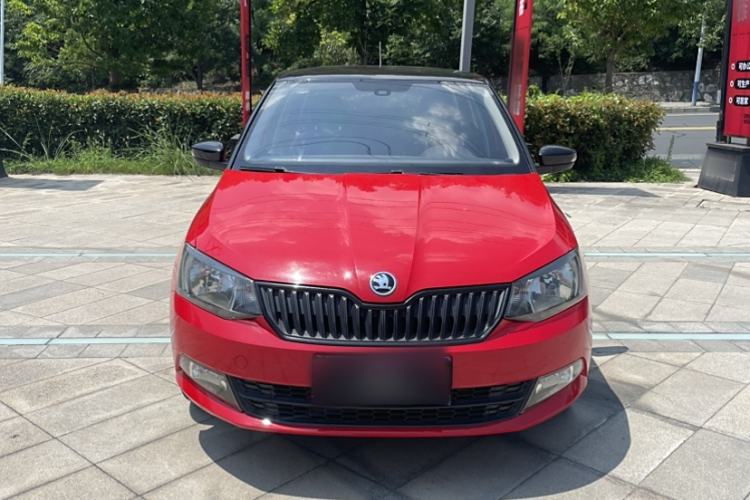 Used Skoda Fabia 2015 1.6L Automatic Sport Edition Exterior 1